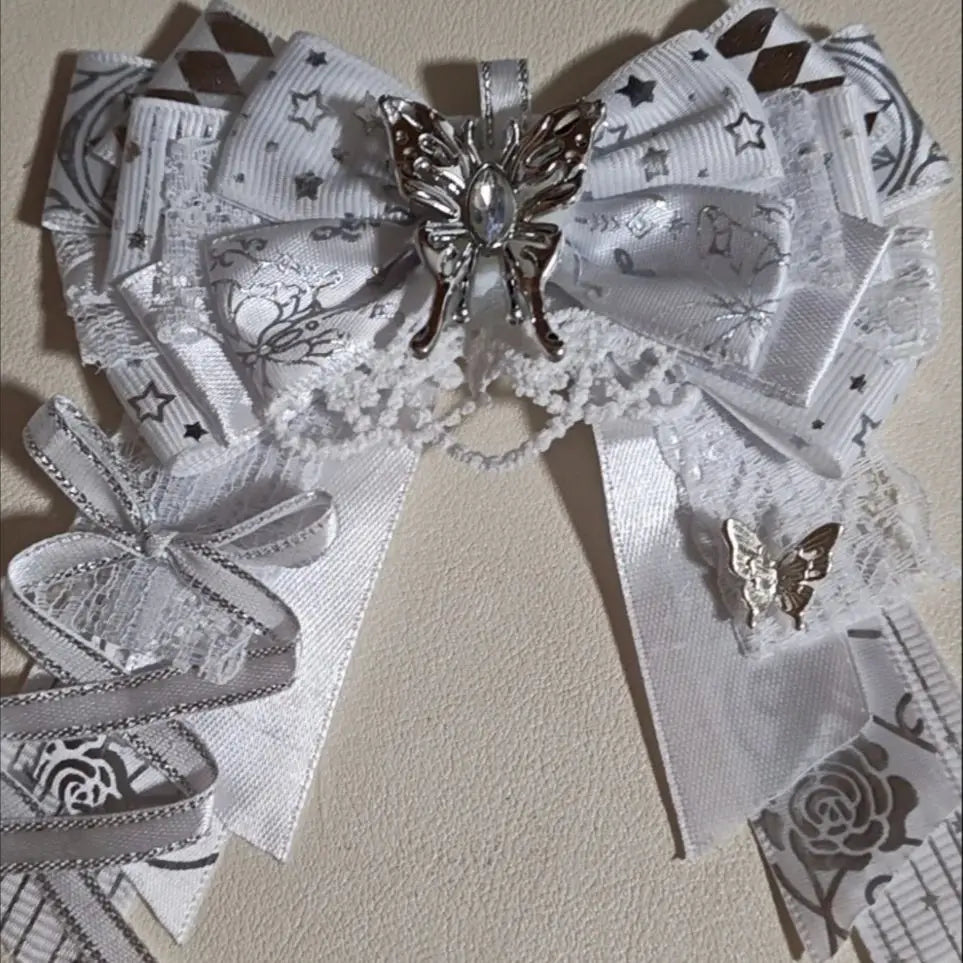 Lolita bow brooch – Silver