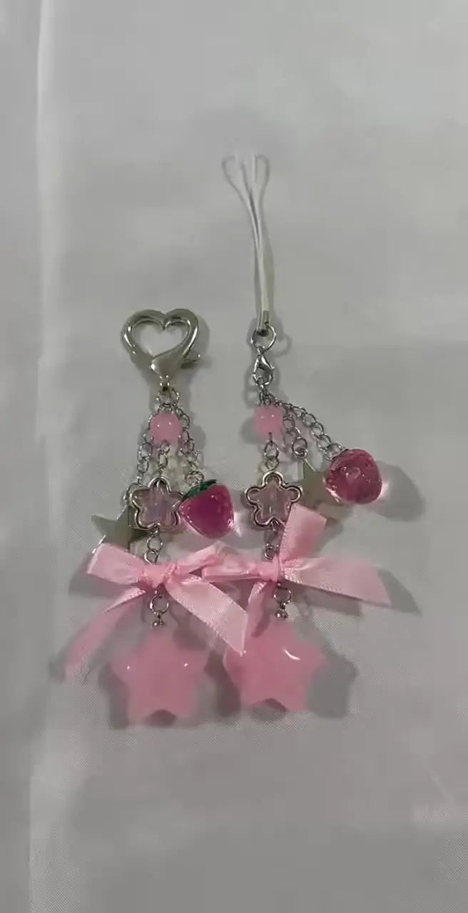 Y2K star and bow keychain charms – photo 1