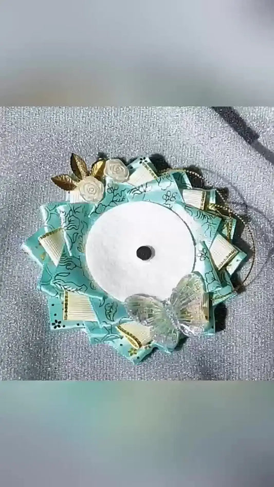 Ribbon Rosette Badge Holder – photo 1